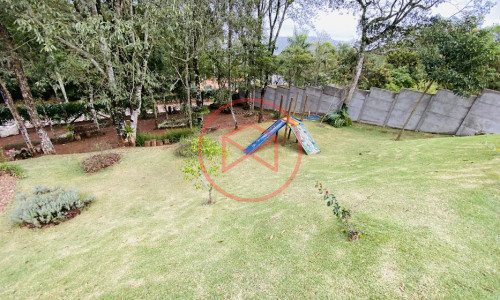 Chácara em Condomínio Fechado em Ibiúna!!