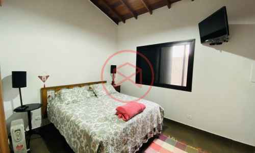 Chácara em Condomínio Fechado em Ibiúna!!