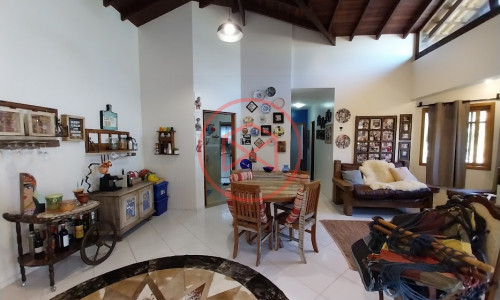 Chácara em Condomínio Fechado em Ibiúna!!