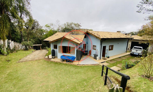 Chácara em Condomínio Fechado em Ibiúna!!