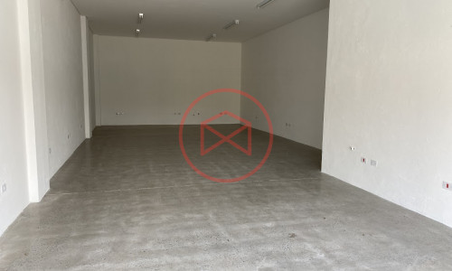 Sobrado no Centro de Ibiúna