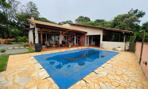 Chácara em Condomínio Fechado em Ibiúna!!