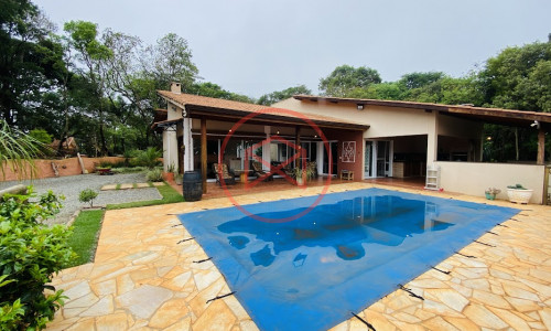 Chácara em Condomínio Fechado em Ibiúna!!