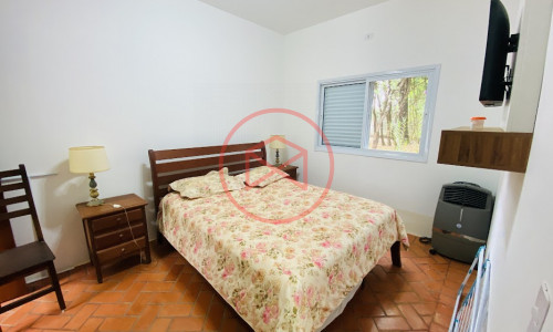 Chácara em Condomínio Fechado em Ibiúna!!