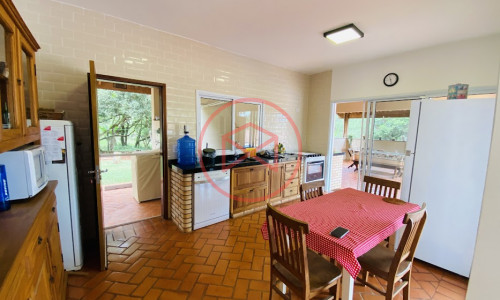 Chácara em Condomínio Fechado em Ibiúna!!