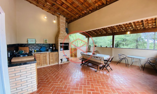 Chácara em Condomínio Fechado em Ibiúna!!