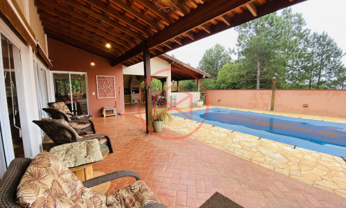 Chácara em Condomínio Fechado em Ibiúna!!