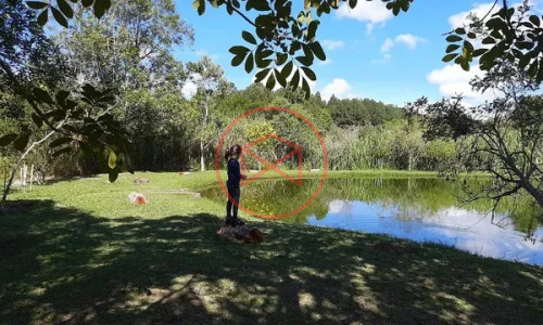 Chácara em Condomínio Antes do Centro de Ibiúna!!