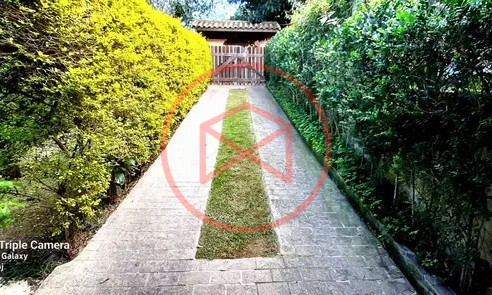 Chácara em Condomínio Antes do Centro de Ibiúna!!