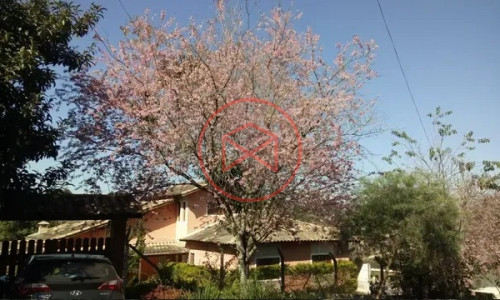 Chácara em Condomínio Antes do Centro de Ibiúna!!