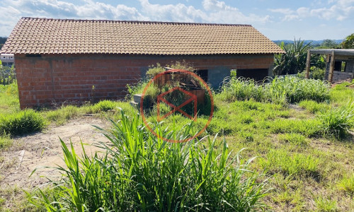 Chácara em Condomínio Antes do Centro de Ibiúna!!