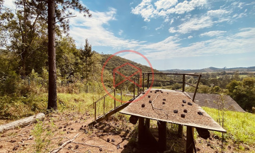 Chácara com 12.500 mts em Ibiúna!!