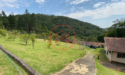 Chácara com 12.500 mts em Ibiúna!!