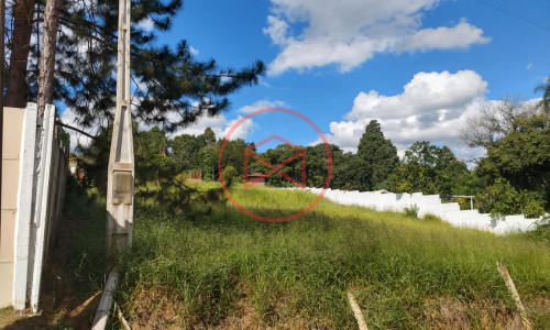 Lote em Condomínio Fechado Antes do Centro de Ibiúna!