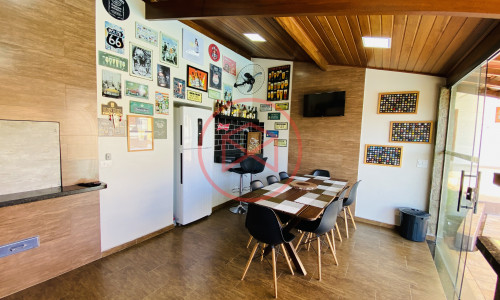 Casa em Condomínio de Alto Padrão!