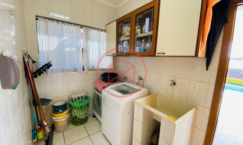 Casa em Condomínio de Alto Padrão!