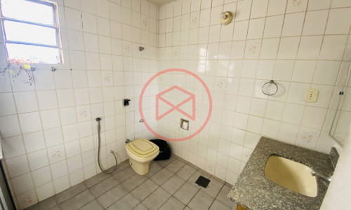 Casa Comercial no Centro de Ibiúna