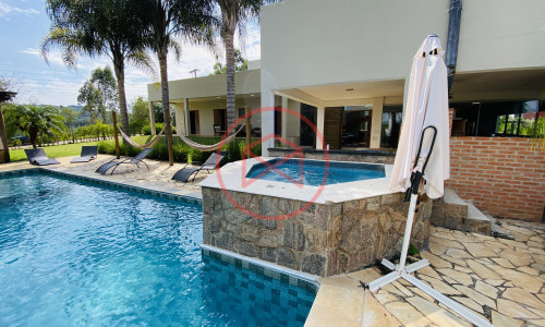 Chácara em Condomínio Fechado - Interior de São Paulo Ibiúna