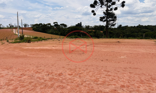 Lote em Ibiúna antes do Centro da cidade!