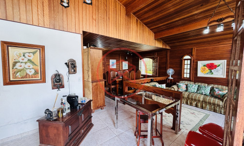 Chácara em condomínio Fechado Próximo ao centro de Ibiúna