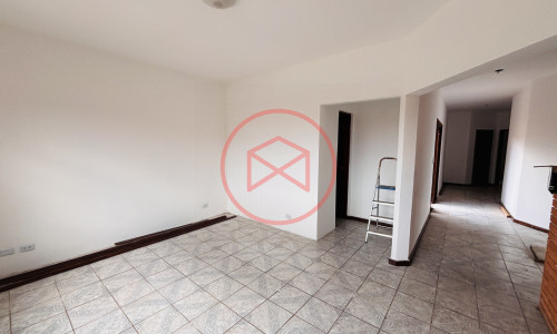 Casa Residencial próximo do Centro de Ibiúna