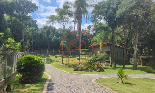 Chácara em Condomínio Fechado!! Em Ibiuna/SP