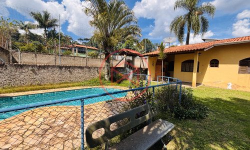 Chácara em Condomínio Fechado em Ibiúna. Interior de SP