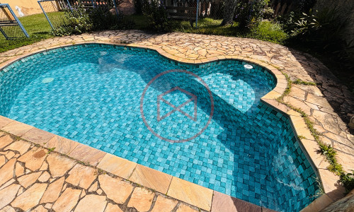 Chácara em Condomínio Fechado em Ibiúna. Interior de SP