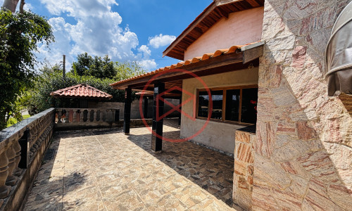 Chácara em Condomínio Fechado em Ibiúna. Interior de SP