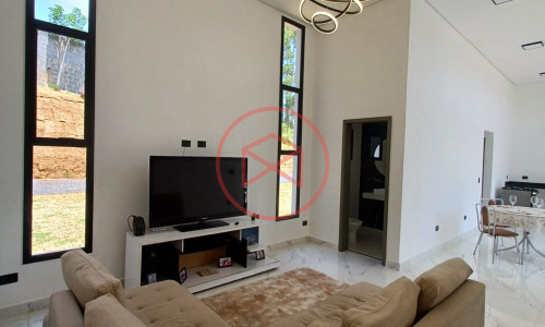 Chácara em Condomínio Antes do Centro de Ibiúna. Interior de SP