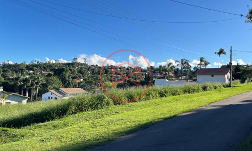 Terreno em Condomínio Fechado