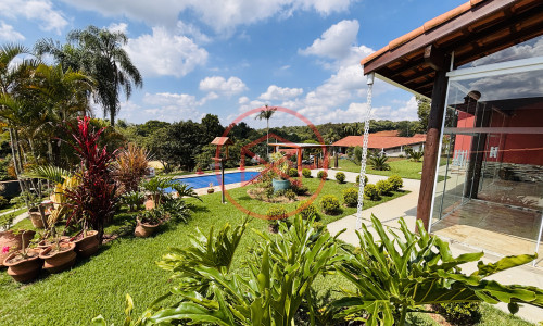 Chácara em Condomínio Fechado. Interior de SP