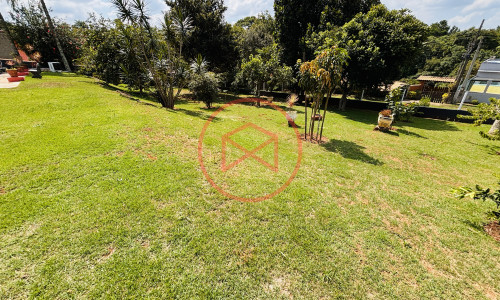 Chácara em Condomínio Fechado. Interior de SP