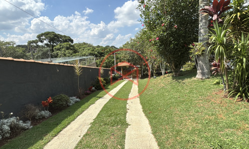 Chácara em Condomínio Fechado. Interior de SP