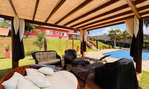 Chácara em Condomínio Fechado. Interior de SP