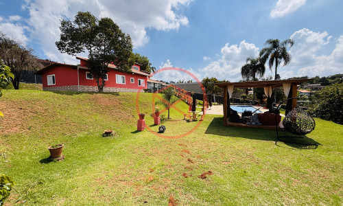 Chácara em Condomínio Fechado. Interior de SP