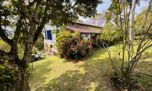 Chácara em Condomínio com acesso a Represa de Ibiúna