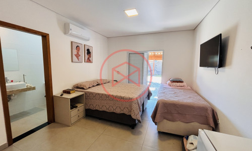 Chácara em Condomínio Próximo ao Centro de Ibiúna