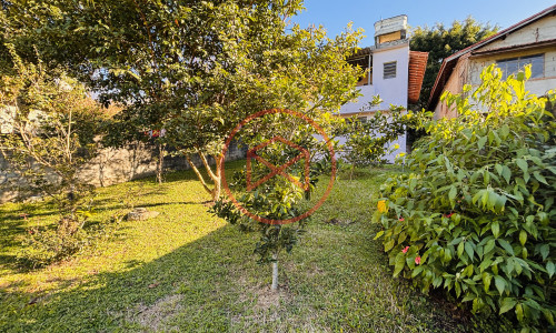 Casa próximo ao Centro de Ibiúna