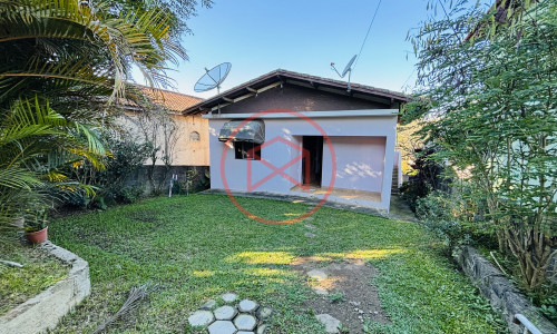 Casa próximo ao Centro de Ibiúna