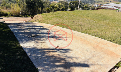 Chácara em Condomínio Fechado em Ibiuna!!