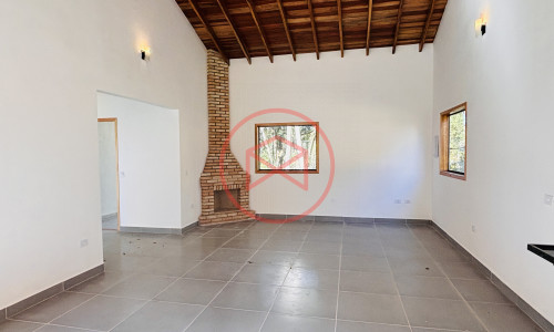 Chácara em Condomínio Fechado Antes do Centro de Ibiúna