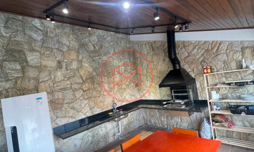 Casa em Condomínio Fechado Antes do Centro de Ibiúna