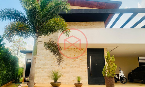 Casa em Condomínio Fechado em Anápolis/GO