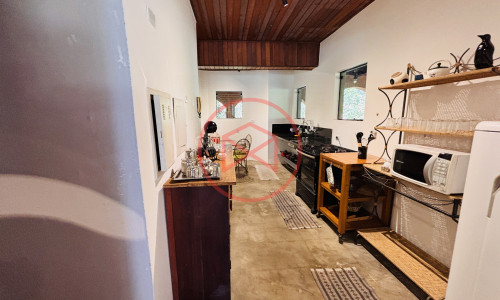 Chácara em Condomínio Fechado de Alto Padrão ante do Centro de Ibiúna.