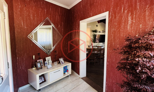Casa em Condomínio Fechado no Centro de Ibiúna