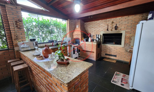 Casa em Condomínio Fechado Antes do Centro de Ibiúna